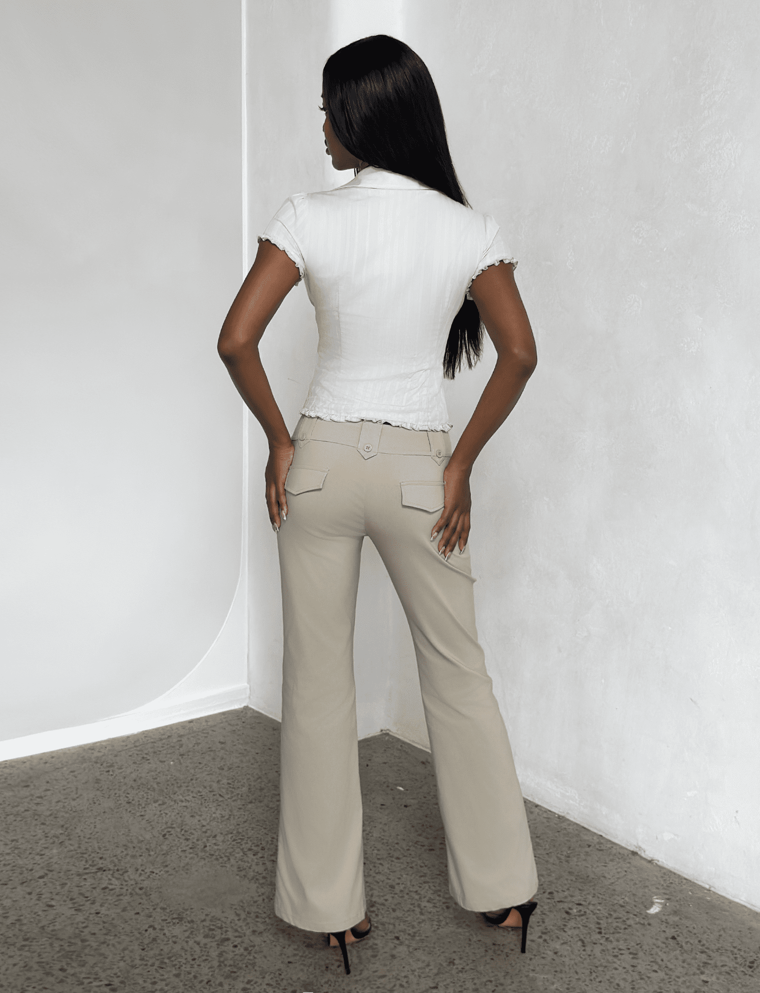 TM113228_KITTIEPANT_SAND_3.png