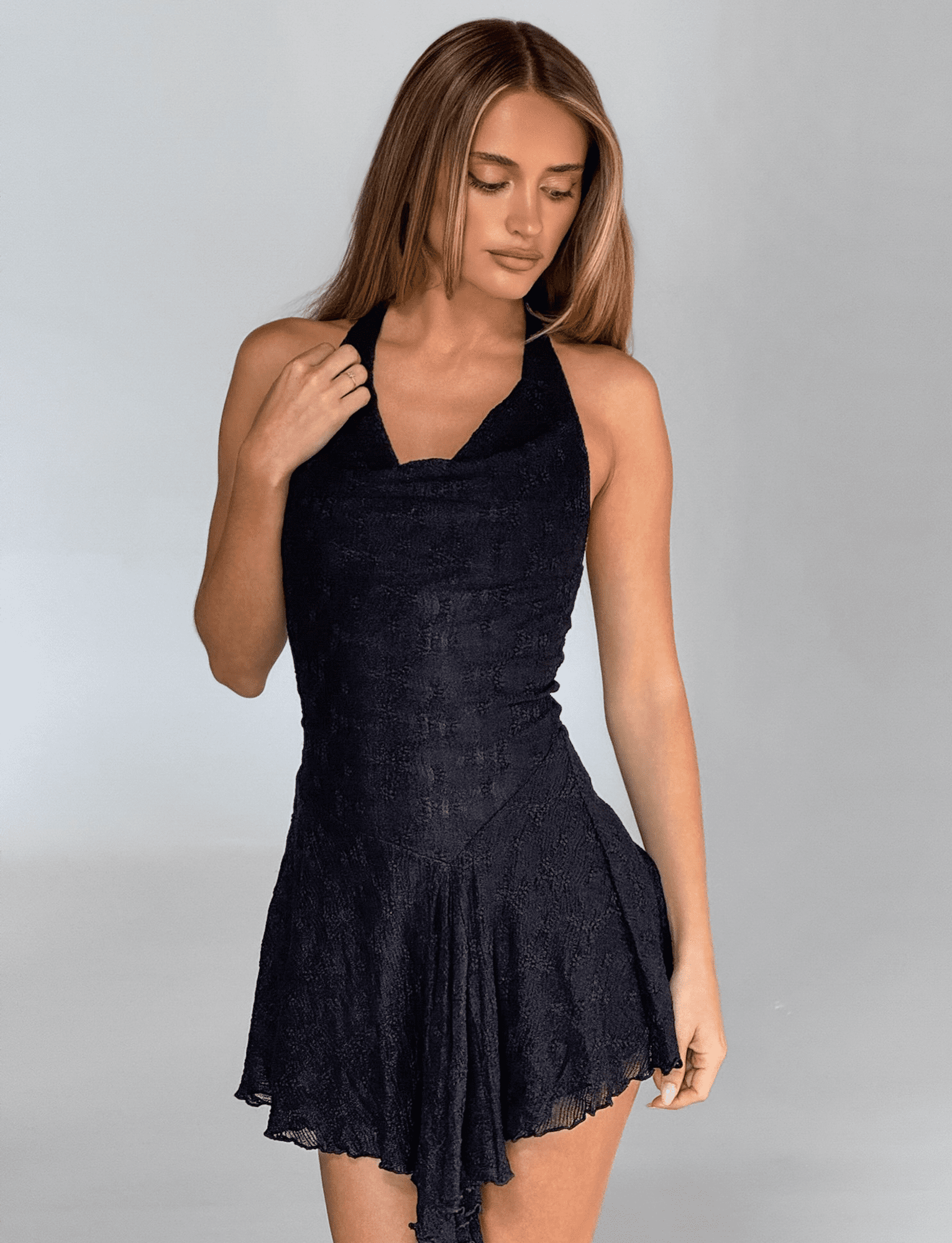 TM17124_FIORELLA_DRESS_BLACKLACE5-2-2.png