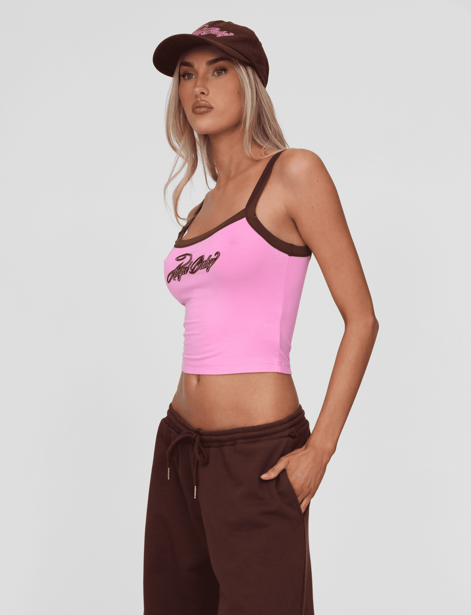 TM17470Z_MERRYN_TANK_PINK_5of8.png