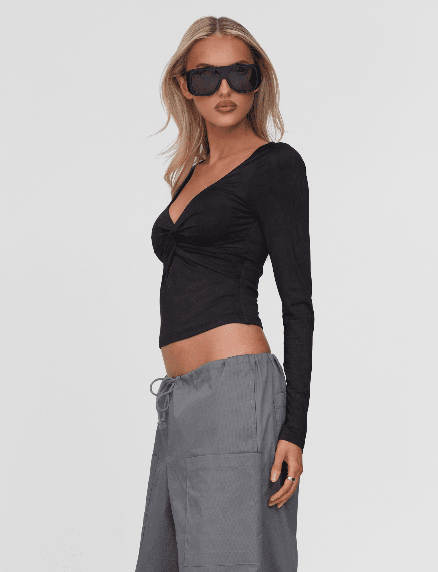 TM17612_SAFFIRA_LS_TOP_BLACK-_5of8.png