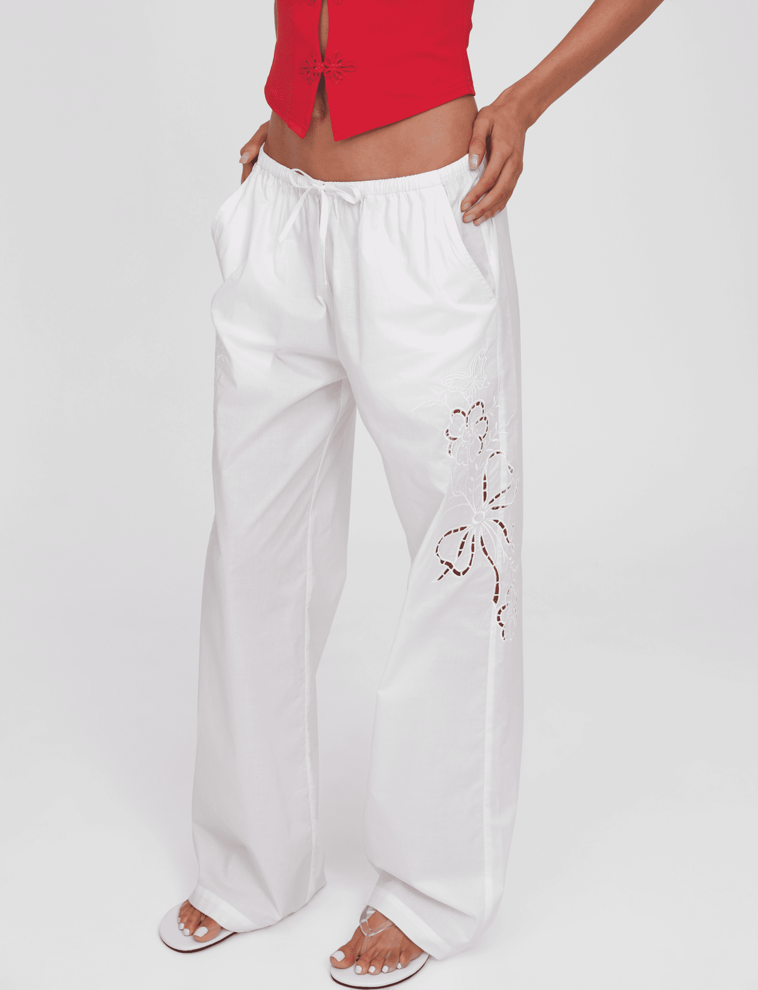 TM17614_CRESSY_PANT_WHITE-_3_of_4.png