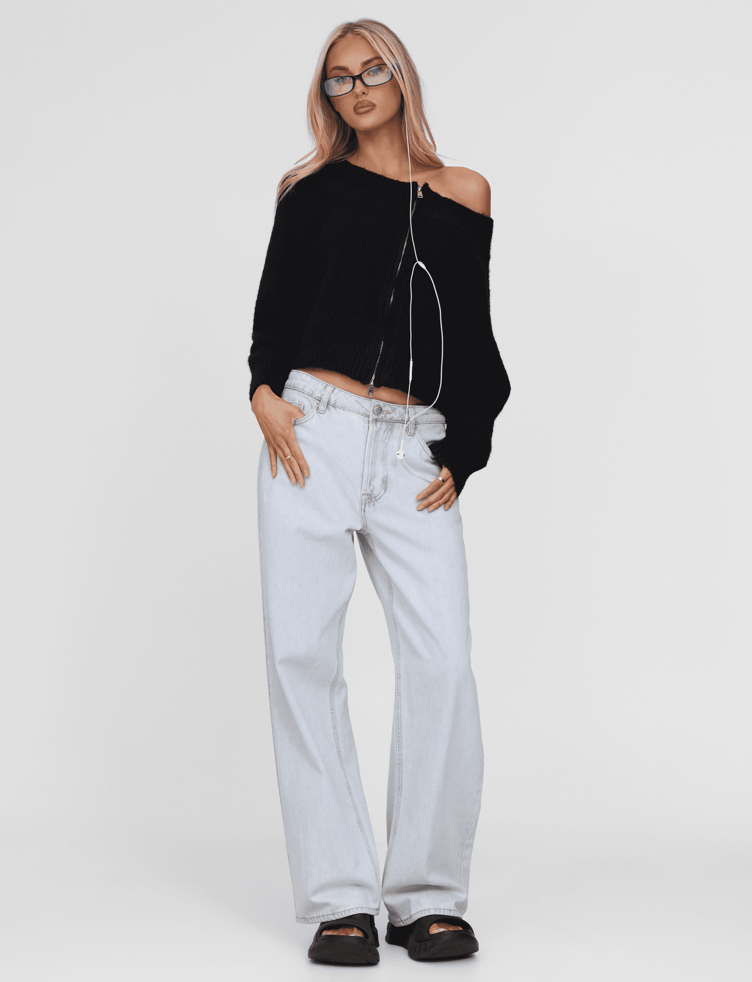 TM17743_LUNETTE_JUMPER_BLACK.png