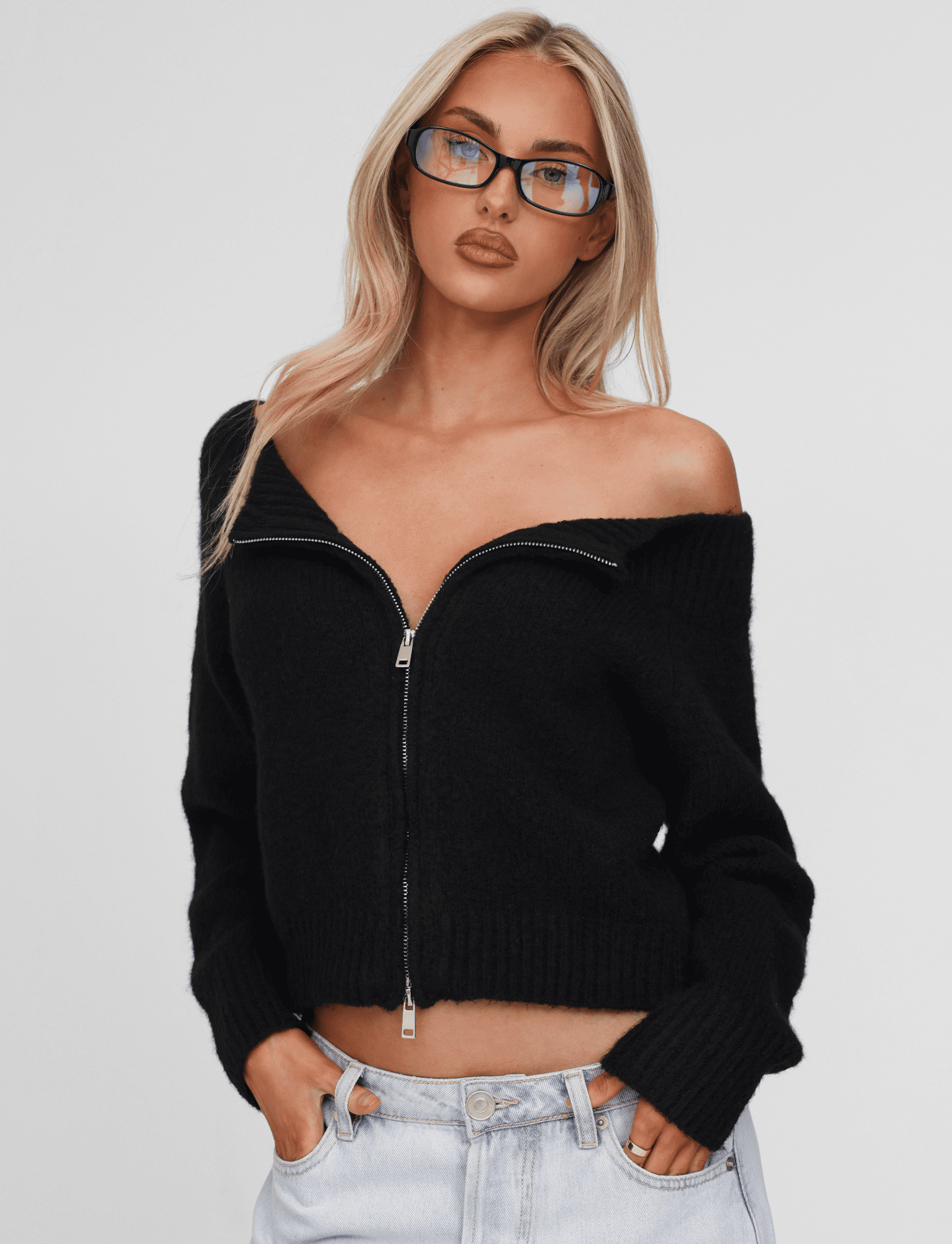 TM17743_LUNETTE_JUMPER_BLACK_10.png