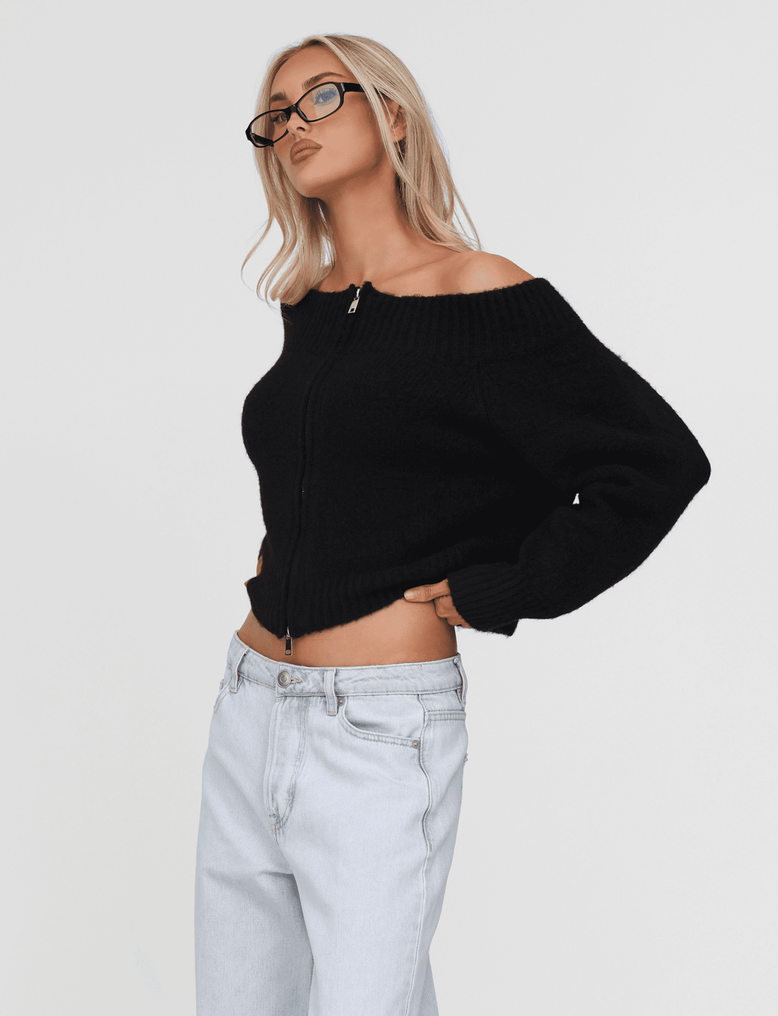 TM17743_LUNETTE_JUMPER_BLACK_7.png