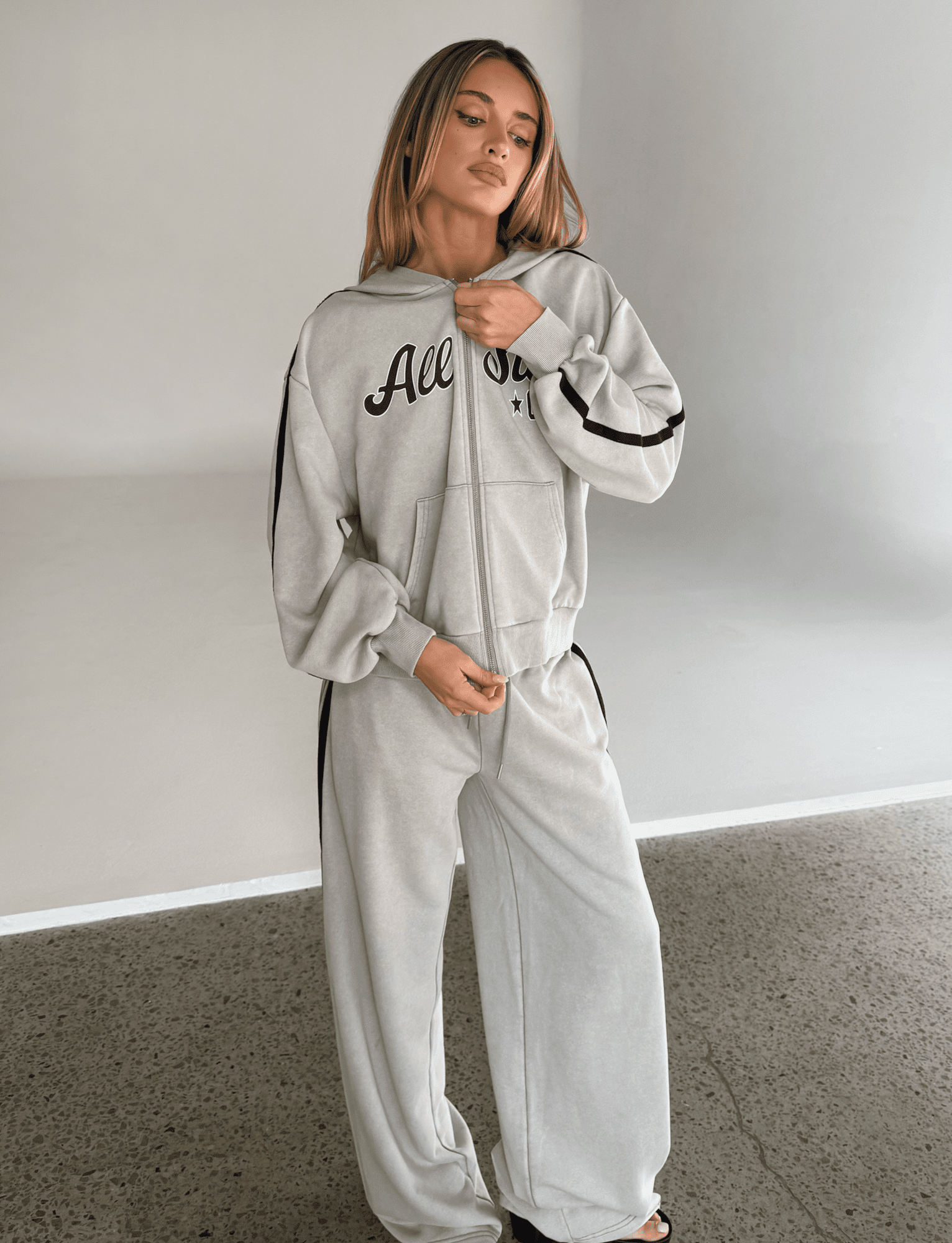 TM17875_PAYTON_HOODIE_STONE__2_1.png