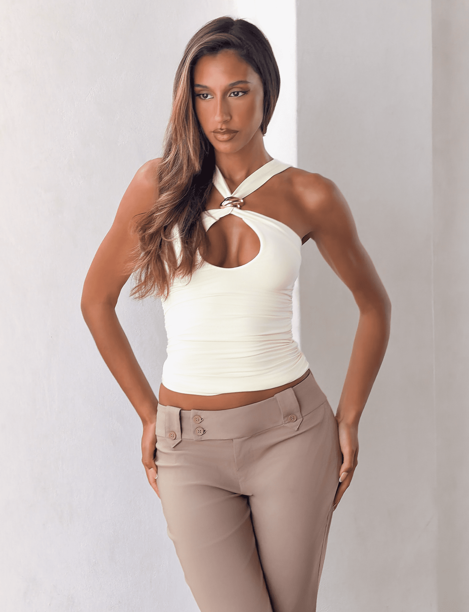 TM17889_FINCHTOP_CREAM_5.png