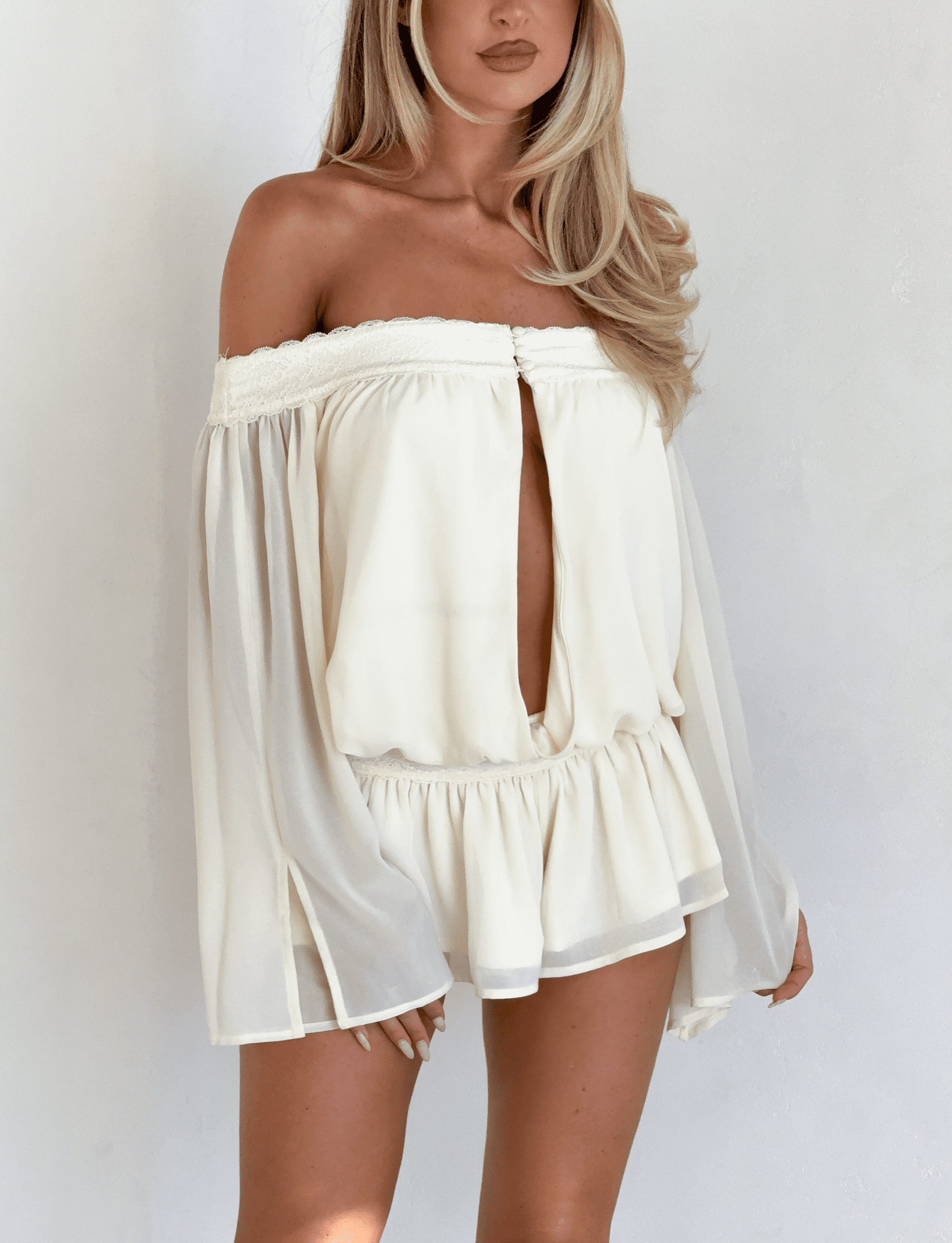 TM18072_TESSIE_PLAYSUIT_CREAM_2of6.png