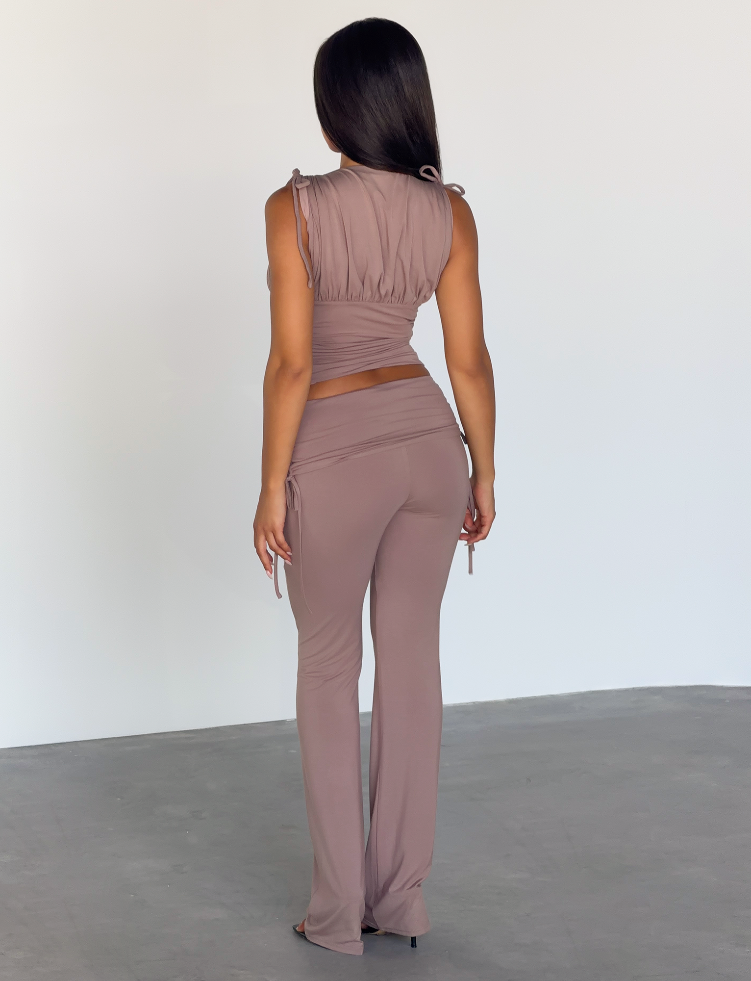 TM18166_HALONASET_MOCHA_10_b26fc61b-75e5-44a9-bbd2-e9c203420b1c.png