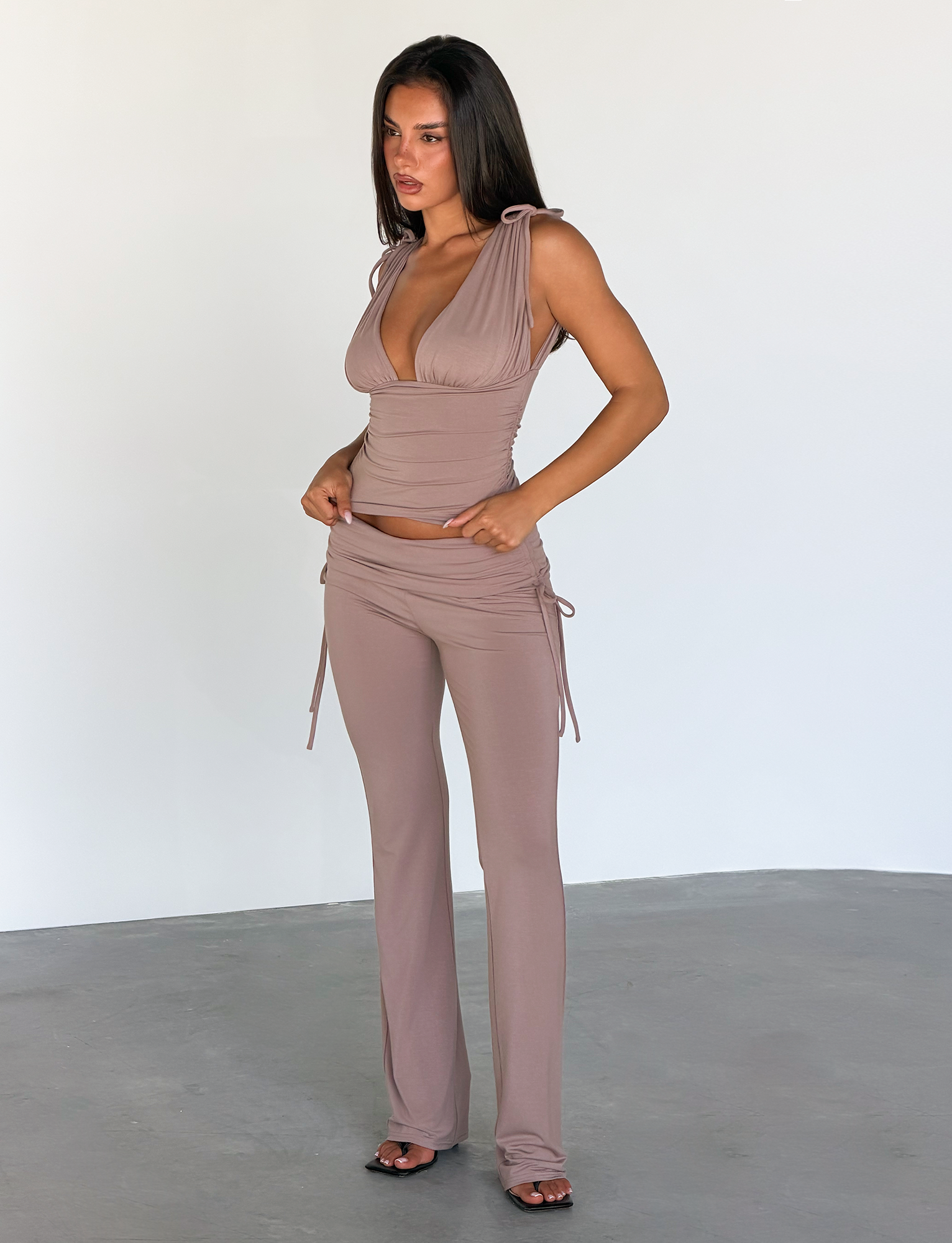 TM18166_HALONASET_MOCHA_6_d1eb7df0-e152-4a4f-b2c4-e938a07df1aa.png