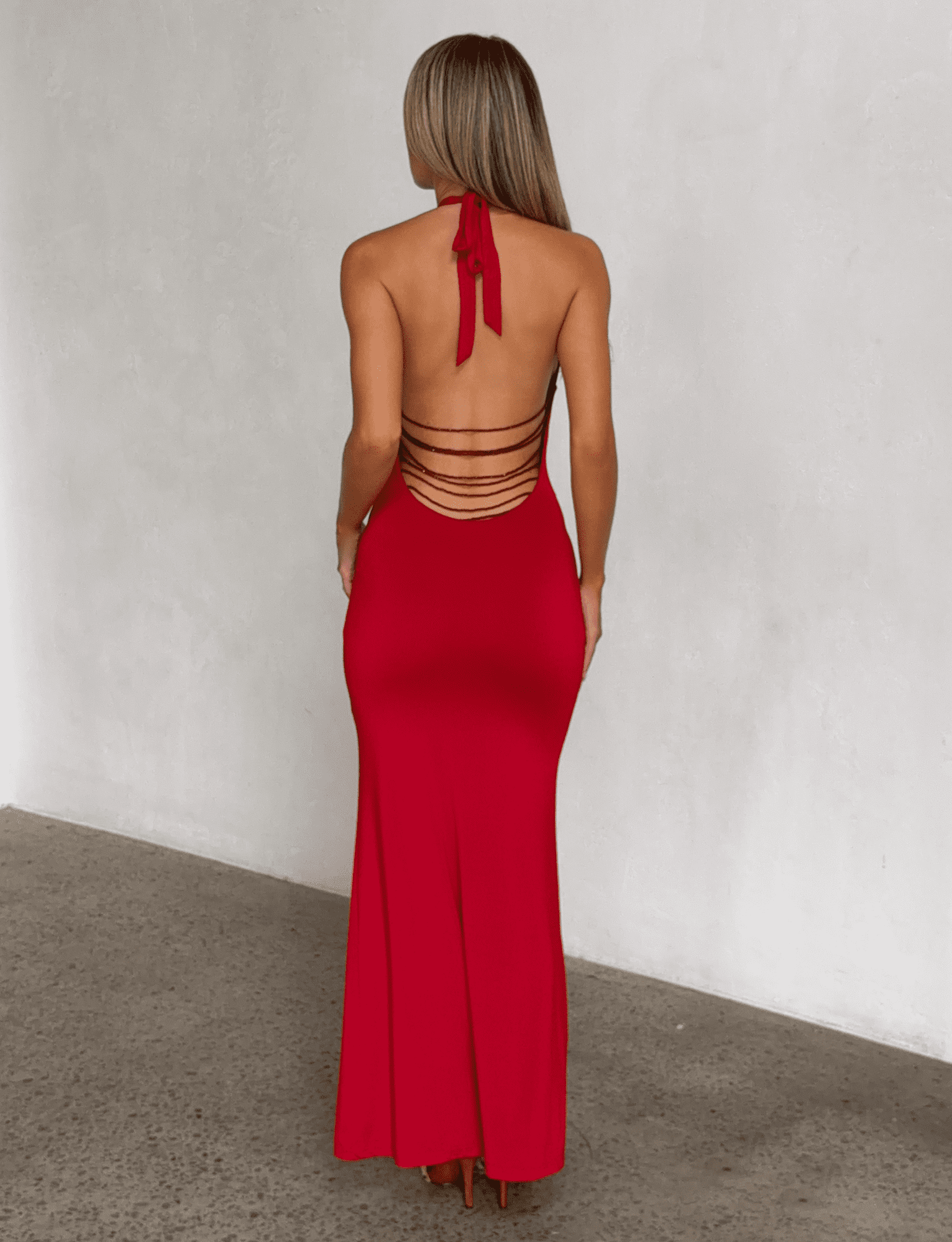 TM18272_SOLYNEMAXIDRESS_RED_4.png