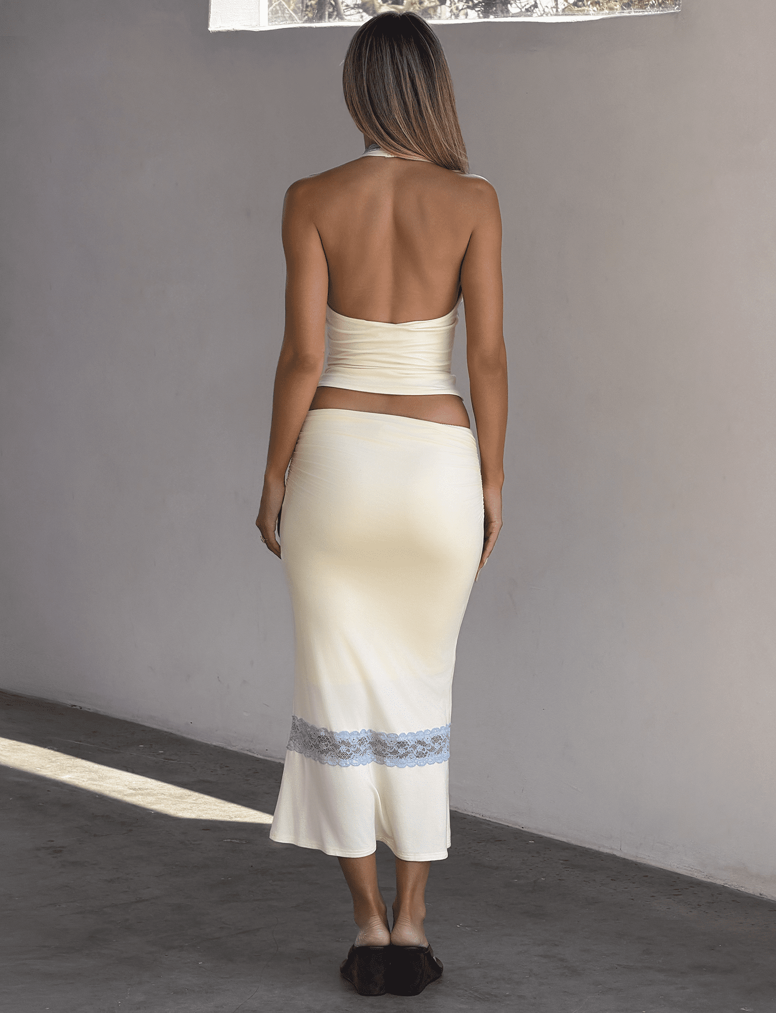 TM18512_CALINAPLUNGELACETOP_BUTTER_3_0827e655-8419-4794-bb4e-e8a710aa946f.png