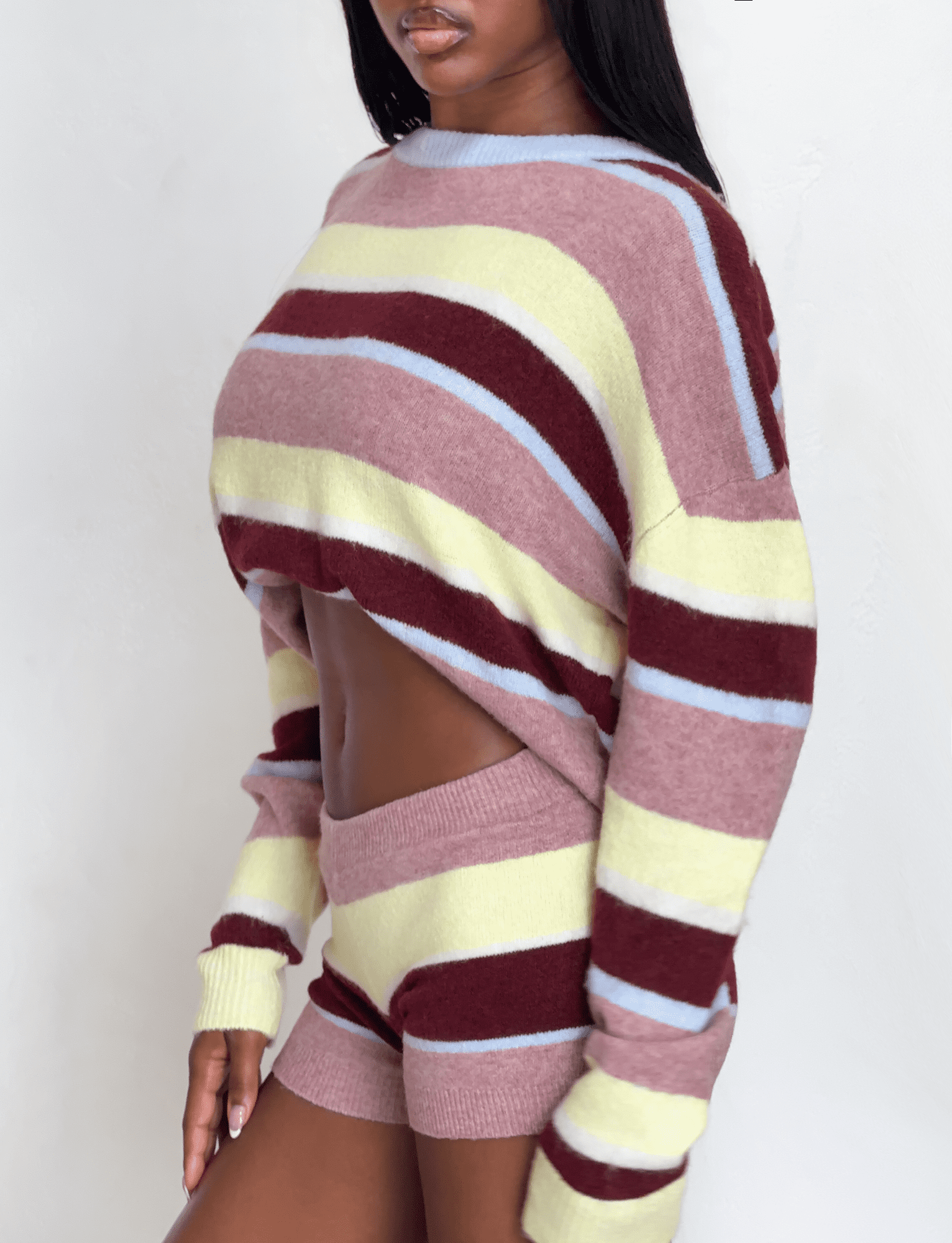 TM18607_KOASWEATER_TANSTRIPE_4_065cd465-6d59-400c-b0bc-5d3664c2edf5.png