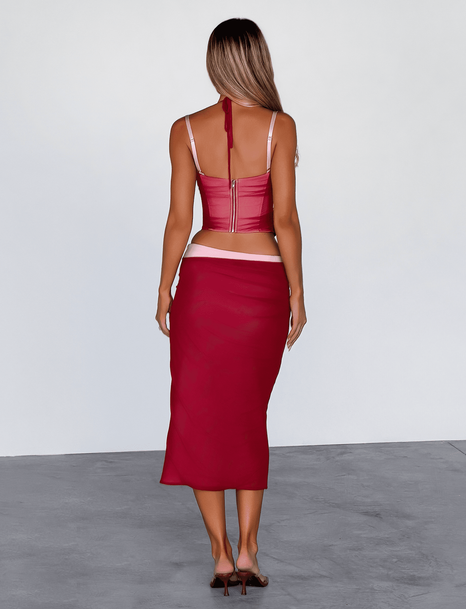 TM18796_CALINEMIDISKIRT_RED_4_b5b1de9b-5be1-4328-83cc-056b97fdc4eb.png