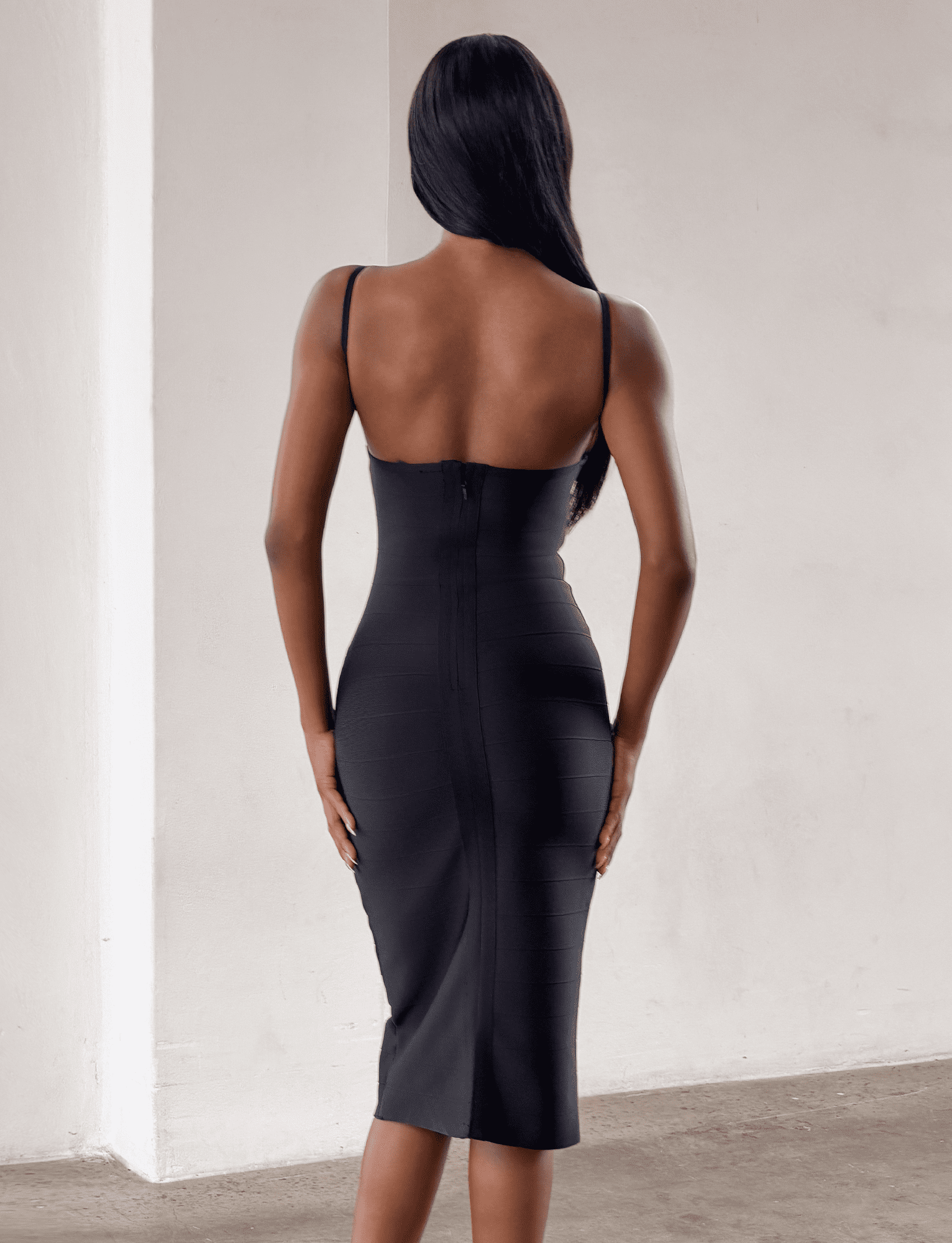 TM18819_MIDORIMIDI_BANDAGEDRESS_BLACK_5.png