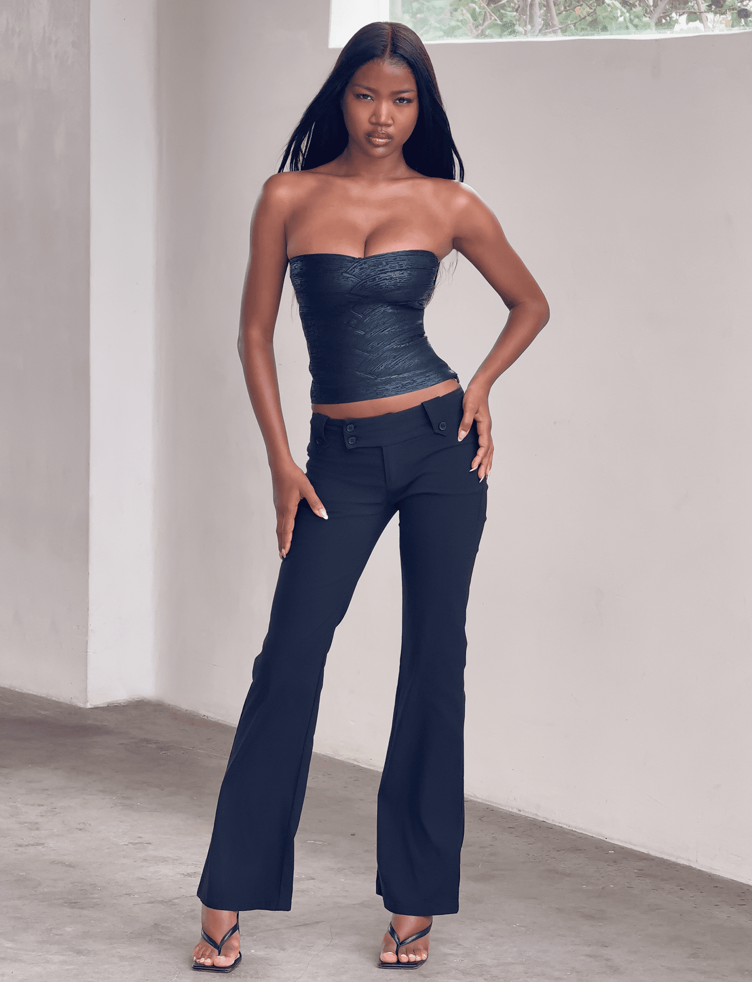 TM18879_NIYAMETALLIC_BANDAGETOP_BLACK_4.png