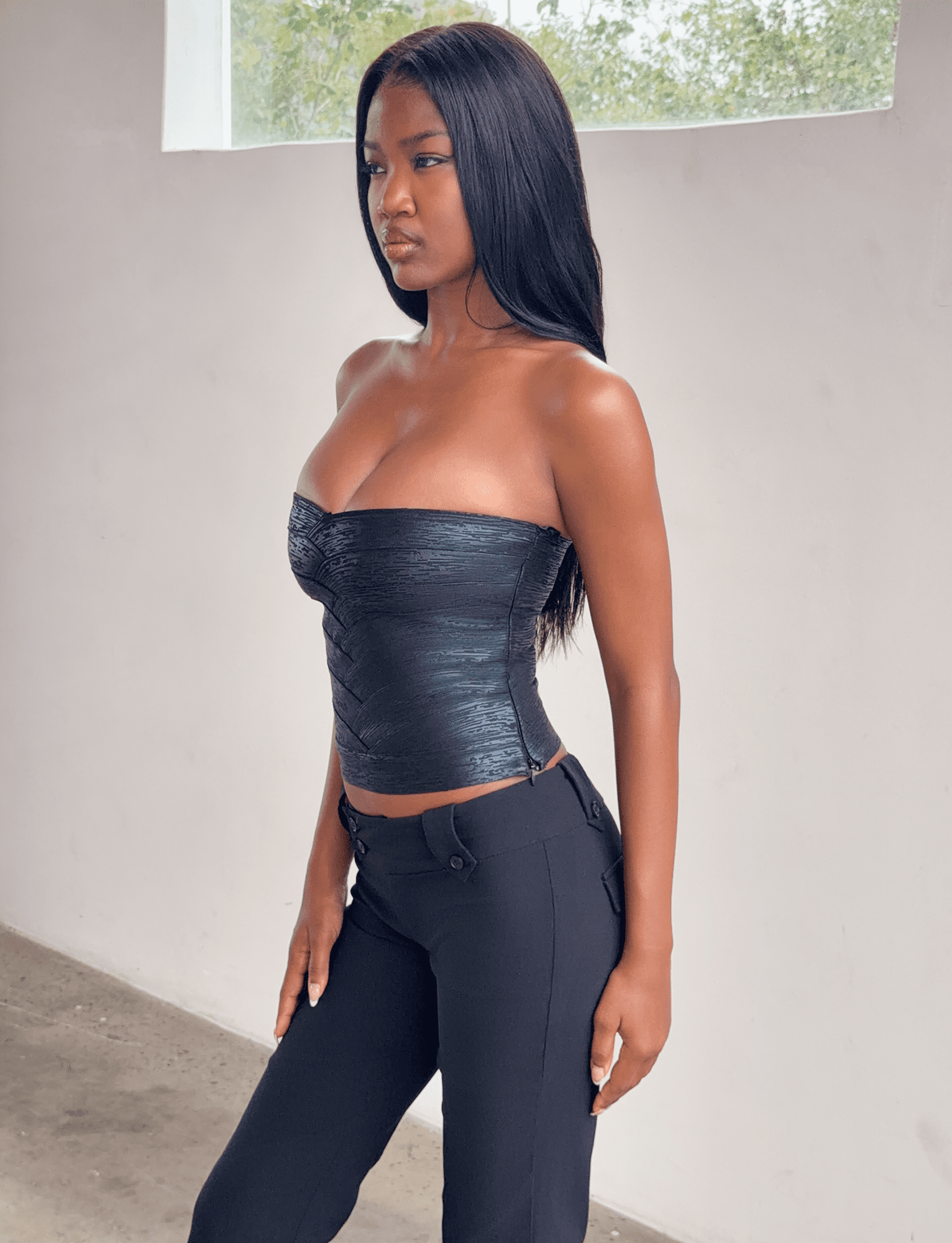 TM18879_NIYAMETALLIC_BANDAGETOP_BLACK_5_c9ccbb98-ea13-449a-9996-95b9ac8de965.png