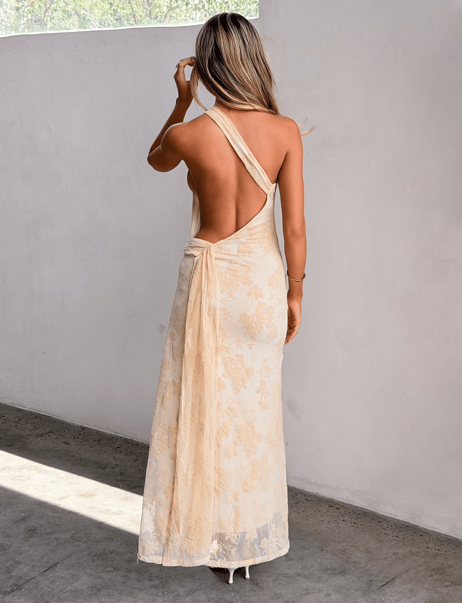 TMDE30215_CHARLYSEMAXI_DRESS_FLORAL_6.png