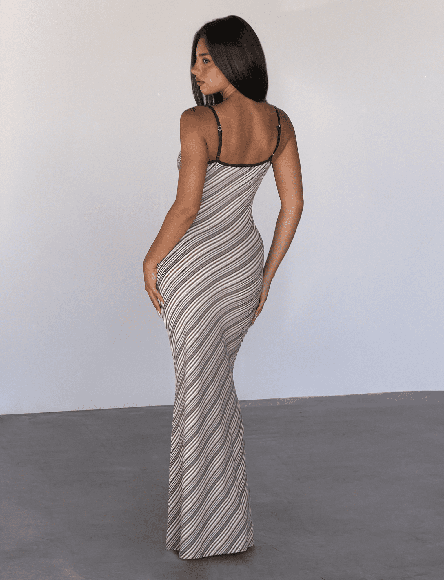 TMDW6364_SLOANEMAXIDRESS_STRIPE_2.png