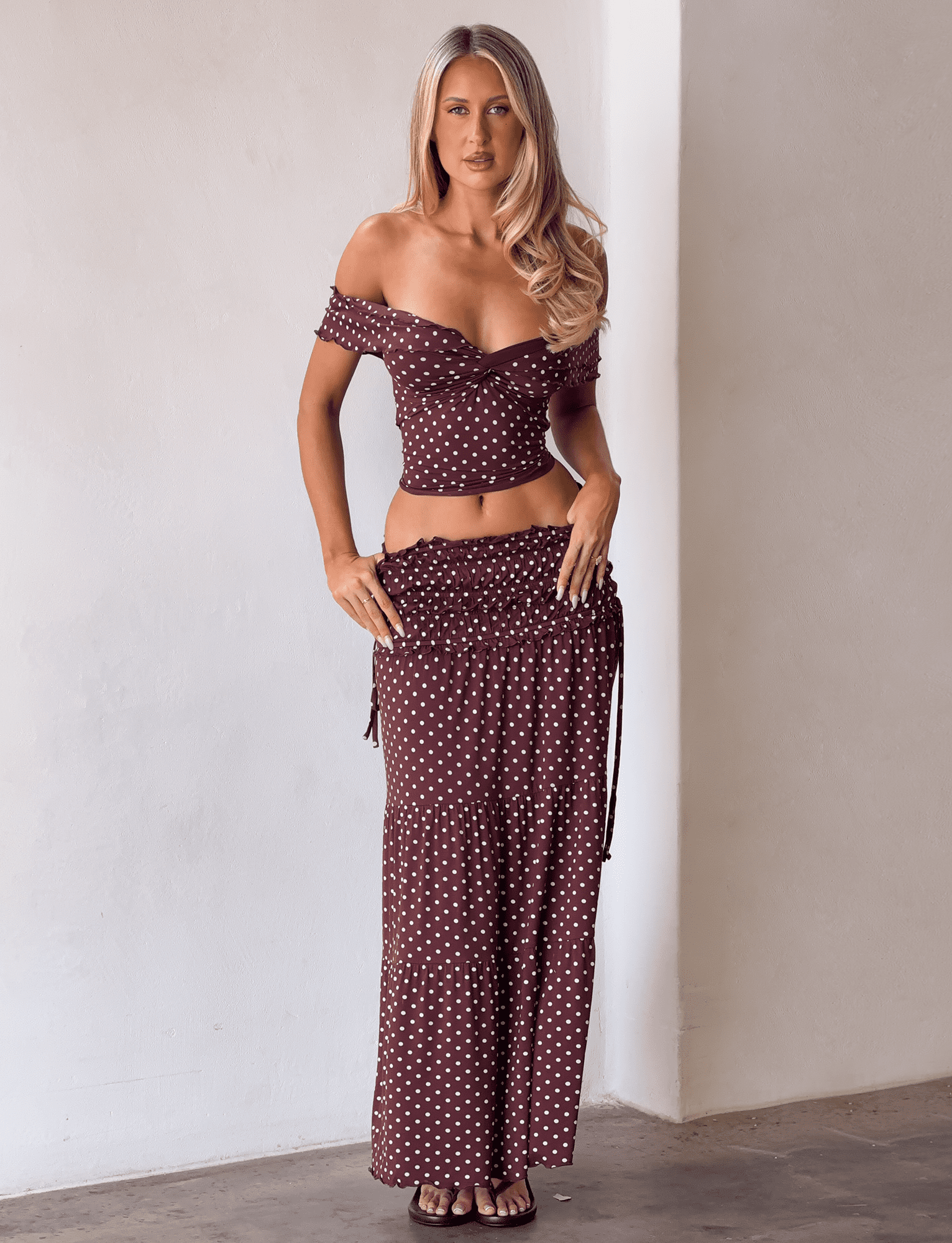 YM14427_DENALI_MAXISKIRT_BROWNPOLKA_5_edc2bc50-50e6-42fe-bebe-68b9d8ab941b.png